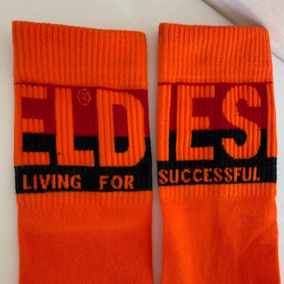 🧚 2/$15 Men’s Diesel Logo Cuff Socks Orange Size M - Picture 3 of 5